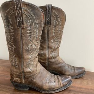Gray, size 6, Lucchese boots